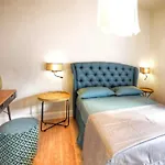Domus D'angelo Bed & Breakfast