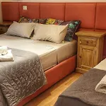 Domus D'angelo Bed & Breakfast 4*