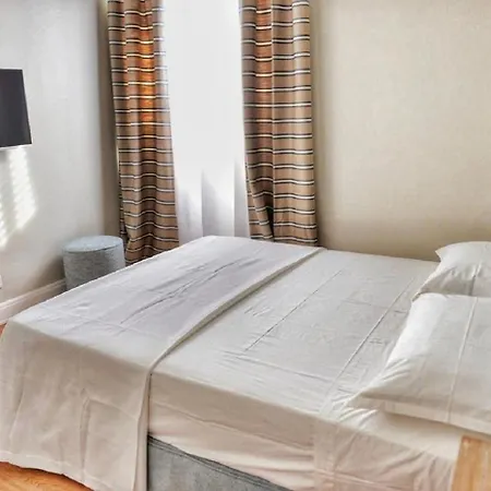 Domus D'angelo Bed & Breakfast 3*