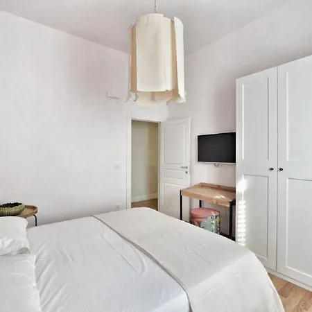 Domus D'angelo Couette-café 3*