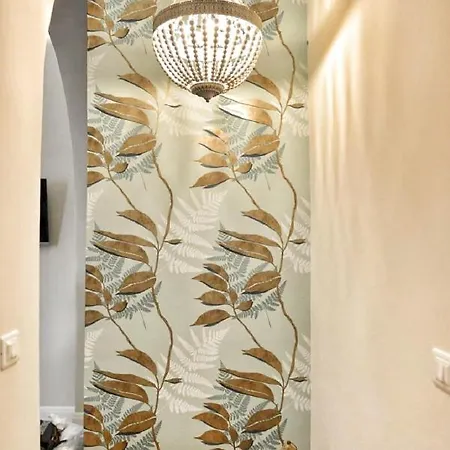 Domus D'angelo Bed & Breakfast 4*