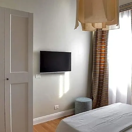 Domus D'angelo Bed & Breakfast